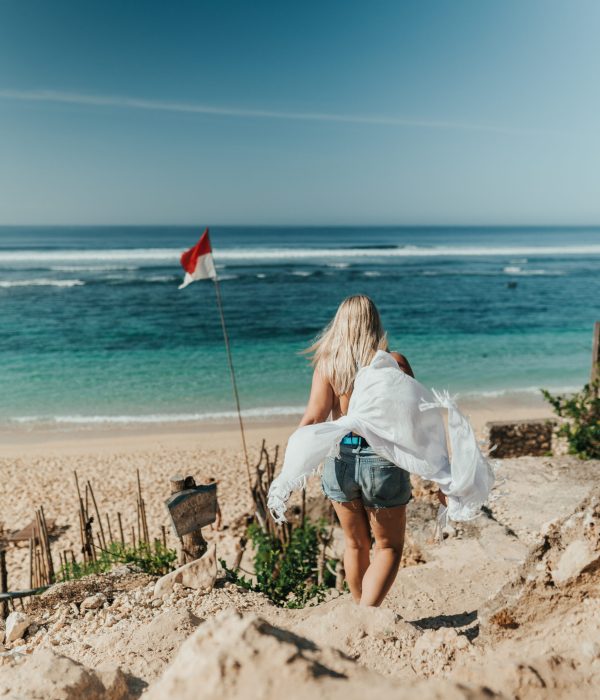 Alexa on beach in Hawaii